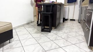 Mi Hijastra Hermosa Futbolista Necesita un Masaje Pero su Culo Me Transforma - Padrastro Deja de Tocar mi Cono y mis Nalgas Por favor