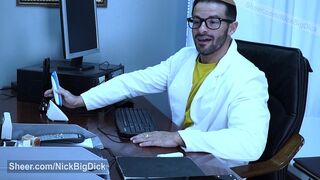 EL DOCTOR SE FOLLA EN LA CLINICA DEL GINECOLOGO A ESTA CHICA DE LONDRES