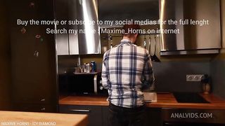 FRENCH TRANS GIRL FUCKED ME IN THE KITCHEN icy diamond & maxime horns