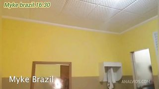 Roberta dias e.uma acompanhante de luxo. Eu fui anter um motel para ficar com ela ela e muito.gostosa ela adora sexo anal