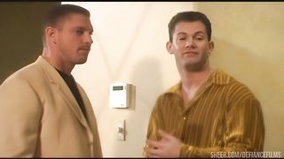 Busty Taylor Screwed In Bed Before The Cum Flies