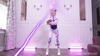 PISS 10 vs 1 - FIRST DAP with Skinny teen Sasha Paige