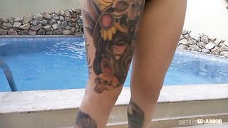 ED JUNIOR ESTOURANDO O CU DE UMA NOVINHA LOIRINHA BRAQUINHA SAFADINHA TATUADA E SEM CAMISINHA