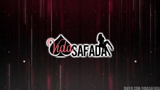 Levando a ts Nathalia pro quarto pra continuar a farra e eu comer as duas.