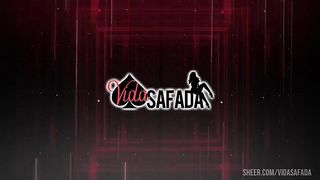 Levando a ts Nathalia pro quarto pra continuar a farra e eu comer as duas.