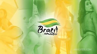 Corno nao come direito a mulher e amigo de infancia dele nao perdoa o cu da esposa do Alexandre. " Victoria Dias e Lucas Ferraz"