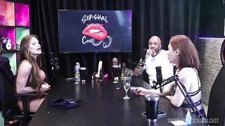 Safada mostra a buceta deliciosa apos falar de Gang Bang e a avaliacao do pau... - Tati Weg