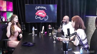 Safada mostra a buceta deliciosa apos falar de Gang Bang e a avaliacao do pau... - Tati Weg