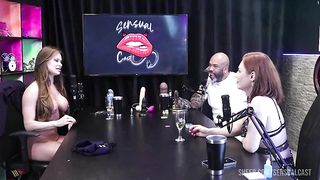 Safada mostra a buceta deliciosa apos falar de Gang Bang e a avaliacao do pau... - Tati Weg