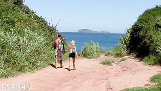 Nice anal threesome in the beach fucking a sexy blonde girl