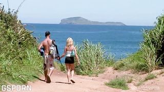 Nice anal threesome in the beach fucking a sexy blonde girl