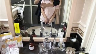 【素人】親友の彼氏と浮気SEXするイケナイ女子大◯生。ラ