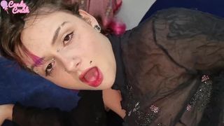 Novinha gravida do peitinho perfeito arrombando o cuzinho rosado com o consolo preto pra matar a saudade do marido pirocudo