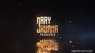 Coloquei o plug no banheiro da academia - Mary Jhuana