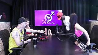 Negro beija duas mulheres cheias de tesao - Jefao Oficial e Karen Oliver (Casal Porra Loka)