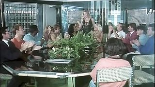 mega orgy with anal blowjobs for porn icons Moana Pozzi and Rocco Siffredi and their friends