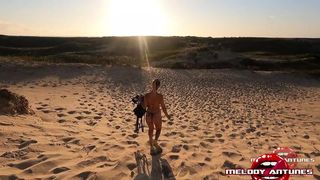 A GOSTOSA MAIS SAPECA ACARICIANDO SUA GRANDE BUCETA ROSADA NA PRAIA DO CAMPECHE FLORIANOPOLIS-SC / MELODY ANTUNES 1