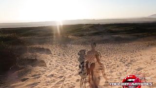 A GOSTOSA MAIS SAPECA ACARICIANDO SUA GRANDE BUCETA ROSADA NA PRAIA DO CAMPECHE FLORIANOPOLIS-SC / MELODY ANTUNES 1