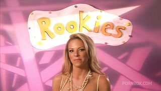 Kayla Synz Loves Being A Rookie
