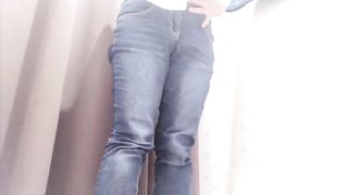 ＜個人撮影＞※試着室でオナニーするえっちな女子◯生。
