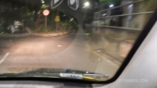 my husband finger fucks my pussy in a taxicab and i put my ass in the window