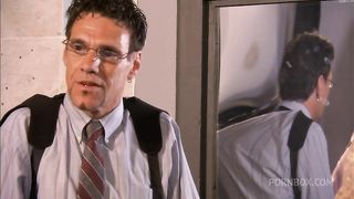 Jessi Summers Enjoys Making Her Man Cum