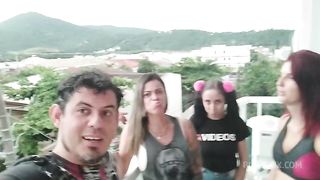 Aquela aprontada com as amigas muito sexo na ilha da magia