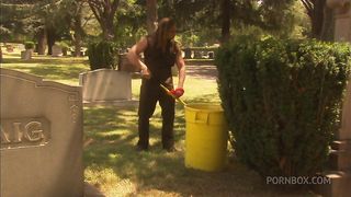 Naughty Couple Enjoys Historical Role Play And Fuck In An Enchanted Garden