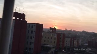 A morena gostosa veio passar o fim de semana na minha casa e deu a bucetinha dela gostoso
