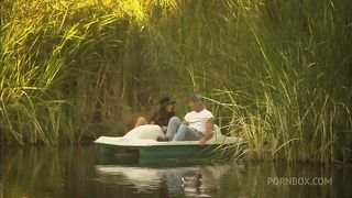 Dru Berrymore Takes Her Lover's Cock In The Boat