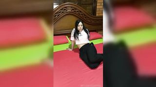 Follando Mientras Mis Padres Estan En La Tv