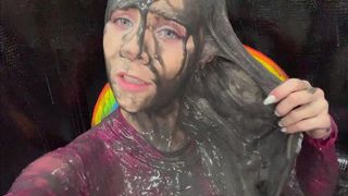 Behind the scenes gunge dildo play