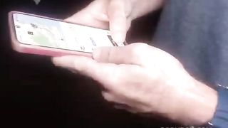 Cliente chamou Uber , e veio uma motorista loira gata que se surpreendeu com os 25 cm do passageiro que deu leite na boca e no cuzao.