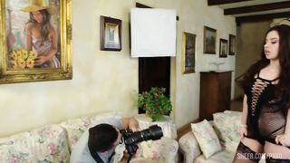 LEXIE WANTS TO FUCK THE PHOTOGRAPHER !