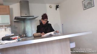 NiF HD - Caro la Petite Bombe