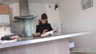 NiF HD - Caro la Petite Bombe