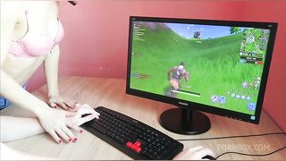 Stepsister Offers Anal Instead Of Fortnite Game