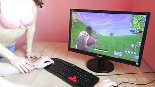 Stepsister Offers Anal Instead Of Fortnite Game
