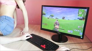 Stepsister Offers Anal Instead Of Fortnite Game