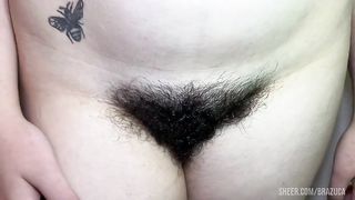REFUGIADA PALESTINA CHEGA EM SAO PAULO BRAZIL, E JA CAI NA PUTARIA GRAVANDO PORNO MOSTRANDO A BUCETA PELUDA DELA