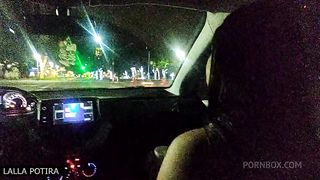 Chupei o Uber e dei a buceta no meio da rua, claro que o CORNO so ficou assistindo!!! Dessa vez foi dia de aprontar nas ruas do PARANA