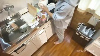 《彼女とお家デート》「もっと奥まで入れて…」と懇願する彼女に腰を沢山振りました。