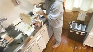 《彼女とお家デート》「もっと奥まで入れて…」と懇願する彼女に腰を沢山振りました。
