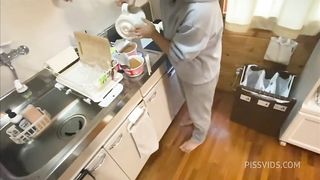 《彼女とお家デート》「もっと奥まで入れて…」と懇願する彼女に腰を沢山振りました。