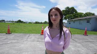 ISLA WILD FUCKS A BIG COCK BECAUSE SHE GOT DUMPED