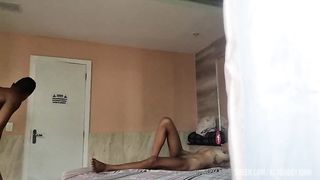 Flagra mulher casada transando com um jovem garoto preto