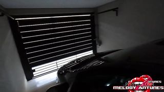 A Loirinha Melody Antunes dessa vez libera geral, leva rola na bucetinha, faz anal com o dotado, que enche seu cuzinho de porra!
