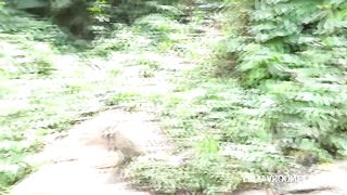 Laundry in the backwater. Samantha is surprised by her neighbor washing the clothes and him washing next to him with his big cock stretched out as usual. There followed a steamy public fuck at the riv