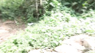 Laundry in the backwater. Samantha is surprised by her neighbor washing the clothes and him washing next to him with his big cock stretched out as usual. There followed a steamy public fuck at the riv