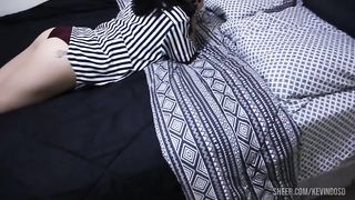 MADRASTRA PILLADA OLIENDO MI ROPA INTERIOR!!!